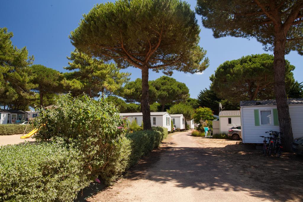 Camping Le Suroit Le Bois-Plage-en-Ré Exterior foto